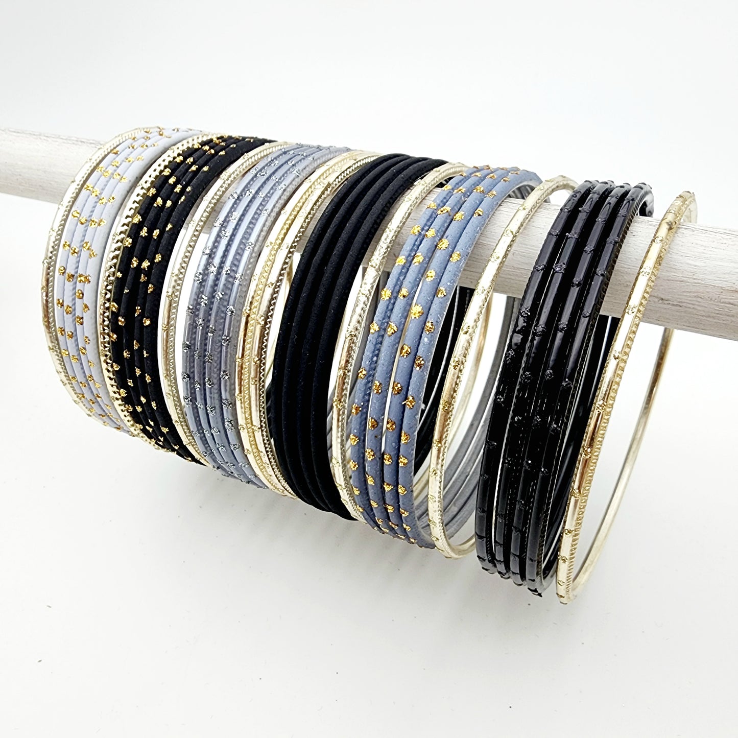 2.10 Black Accent Box