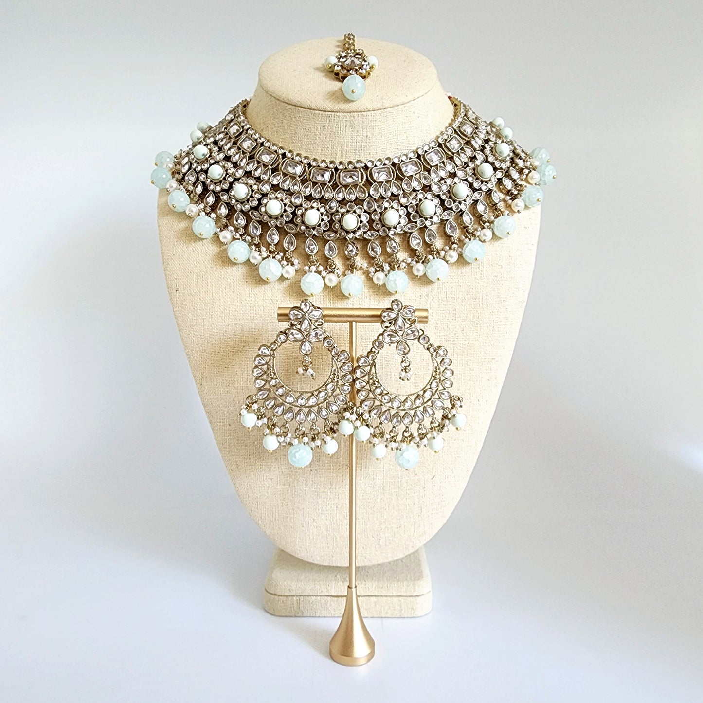 Amia Necklace Set