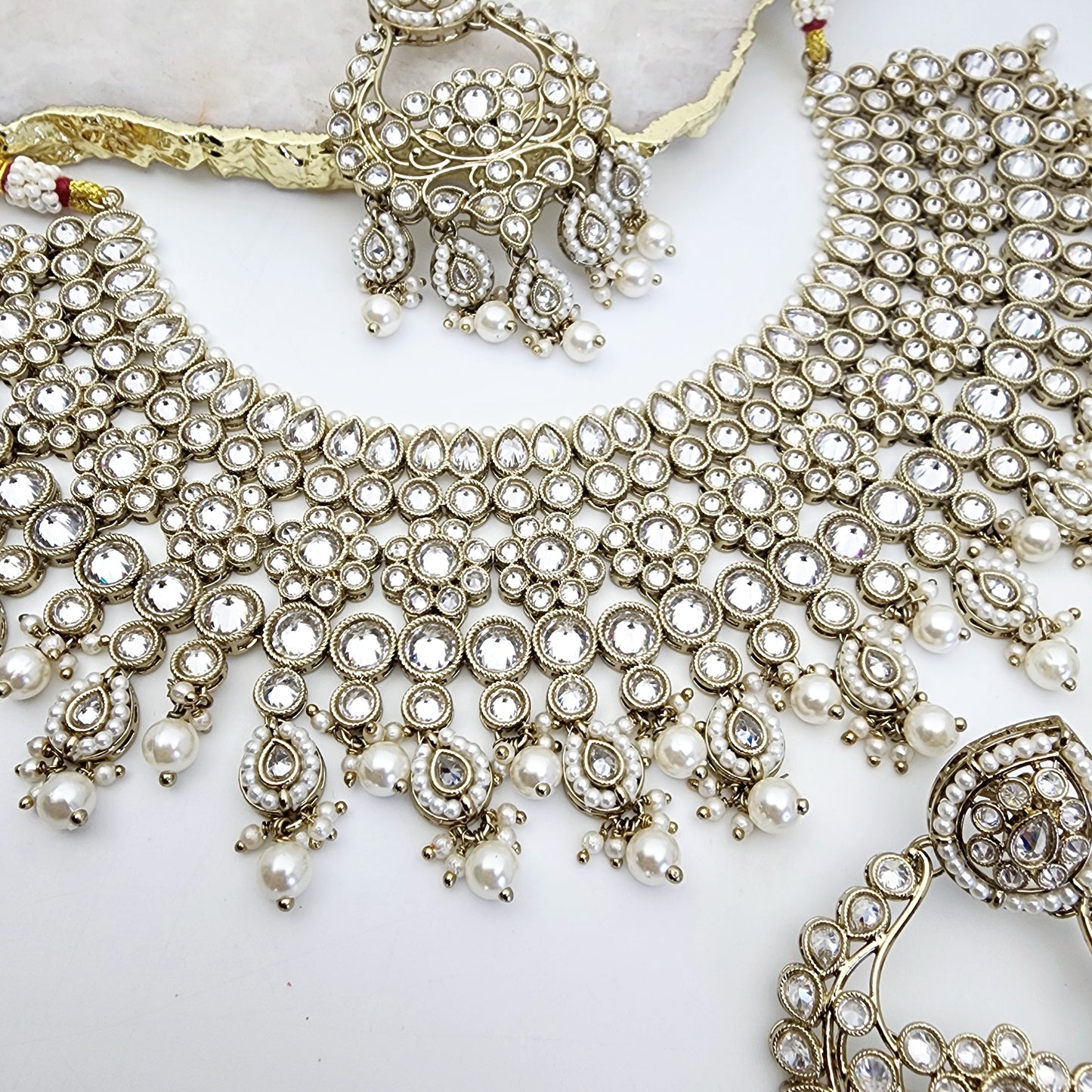 Puneet Necklace Set