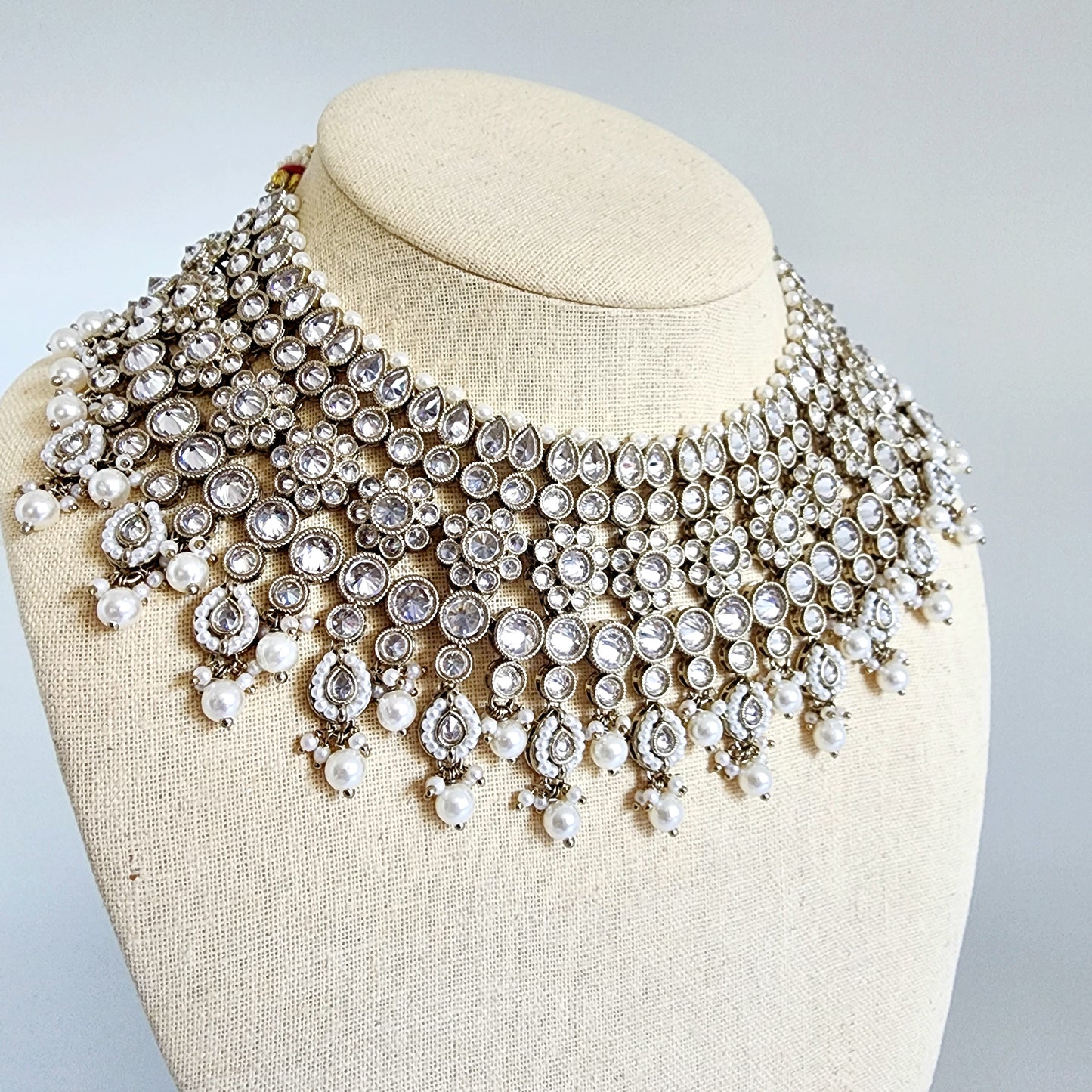 Puneet Necklace Set