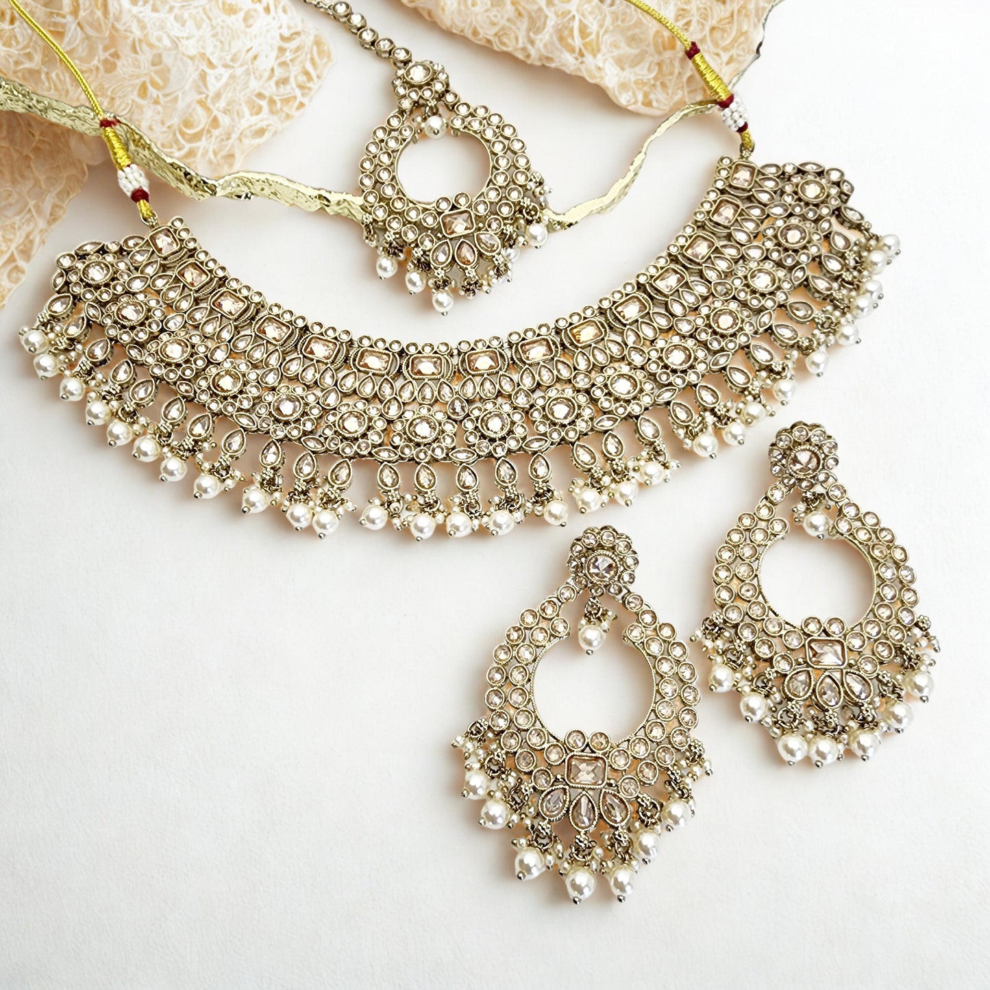 Jinder Necklace Set