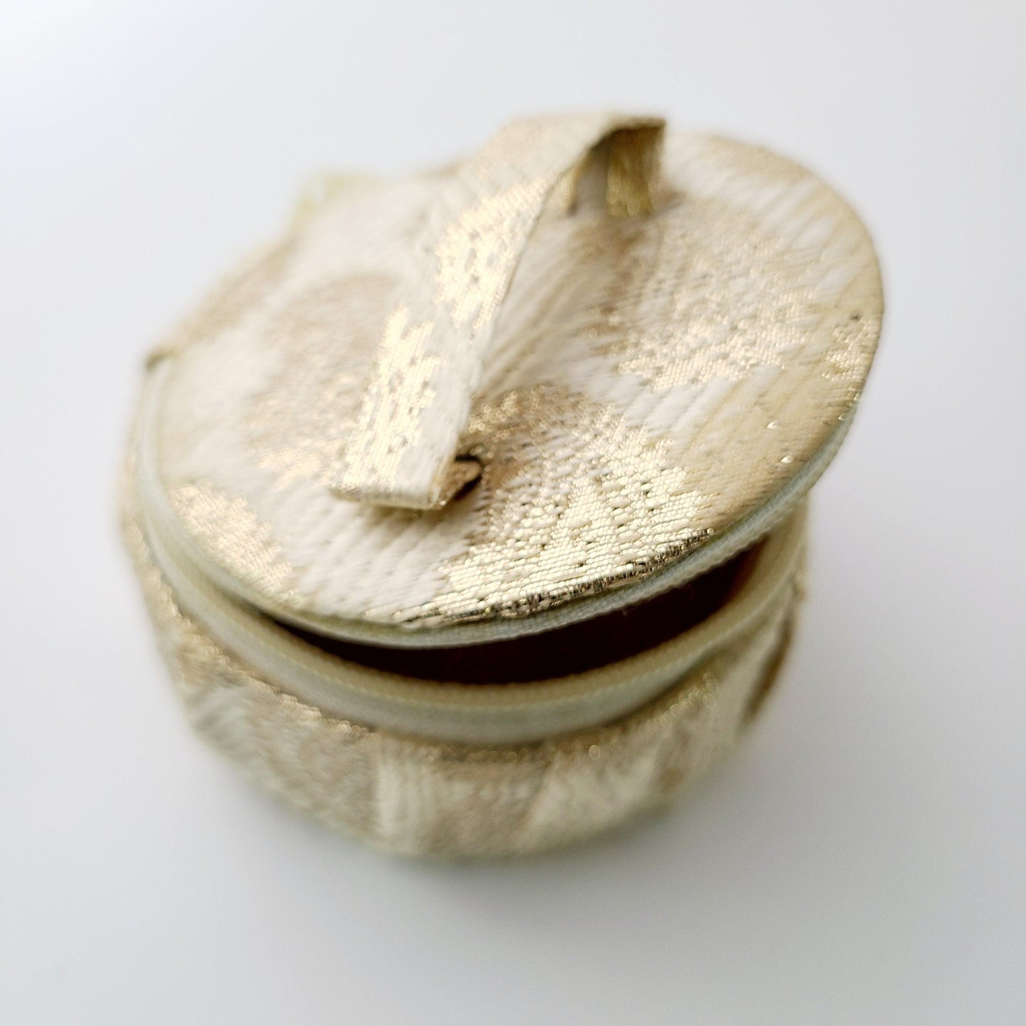 Banglez Case - Case only Indian Bangles , South Asian Bangles , Pakistani Bangles , Desi Bangles , Punjabi Bangles , Tamil Bangles , Indian Jewelry