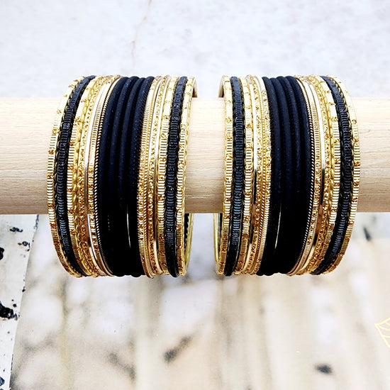 Load image into Gallery viewer, Terri Bangle Set Indian Bangles , South Asian Bangles , Pakistani Bangles , Desi Bangles , Punjabi Bangles , Tamil Bangles , Indian Jewelry
