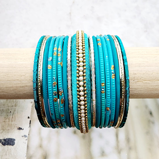 Load image into Gallery viewer, Tracey Ferrah Bangle Set Indian Bangles , South Asian Bangles , Pakistani Bangles , Desi Bangles , Punjabi Bangles , Tamil Bangles , Indian Jewelry
