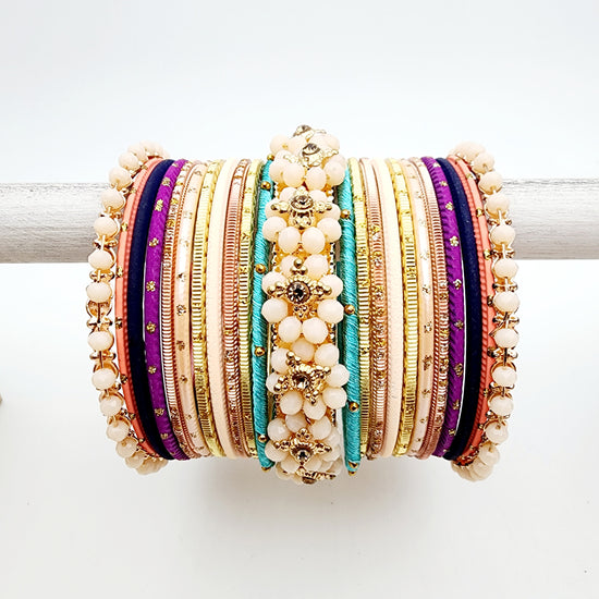 Load image into Gallery viewer, Andrea Bangle Set Indian Bangles , South Asian Bangles , Pakistani Bangles , Desi Bangles , Punjabi Bangles , Tamil Bangles , Indian Jewelry
