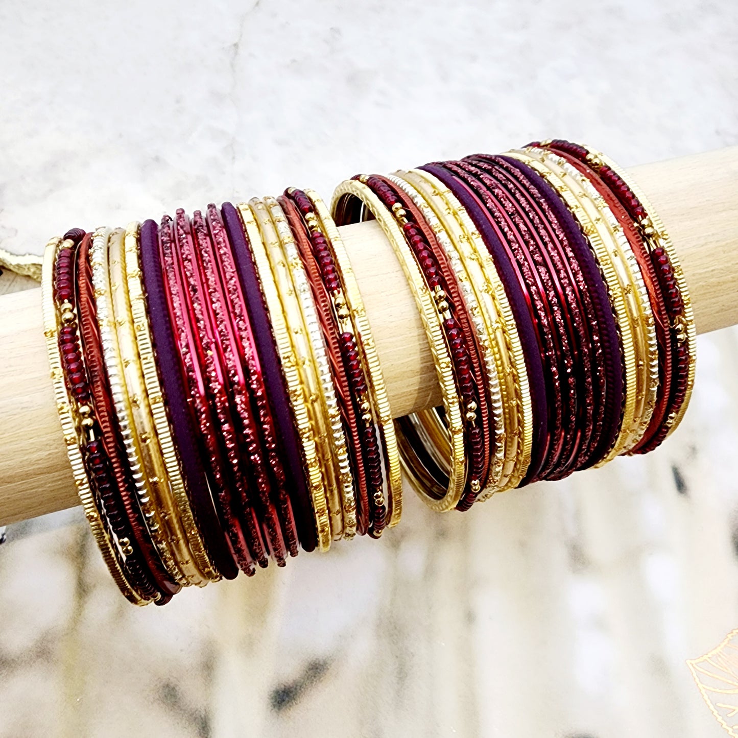 Load image into Gallery viewer, Keegan Bangle Set Indian Bangles , South Asian Bangles , Pakistani Bangles , Desi Bangles , Punjabi Bangles , Tamil Bangles , Indian Jewelry
