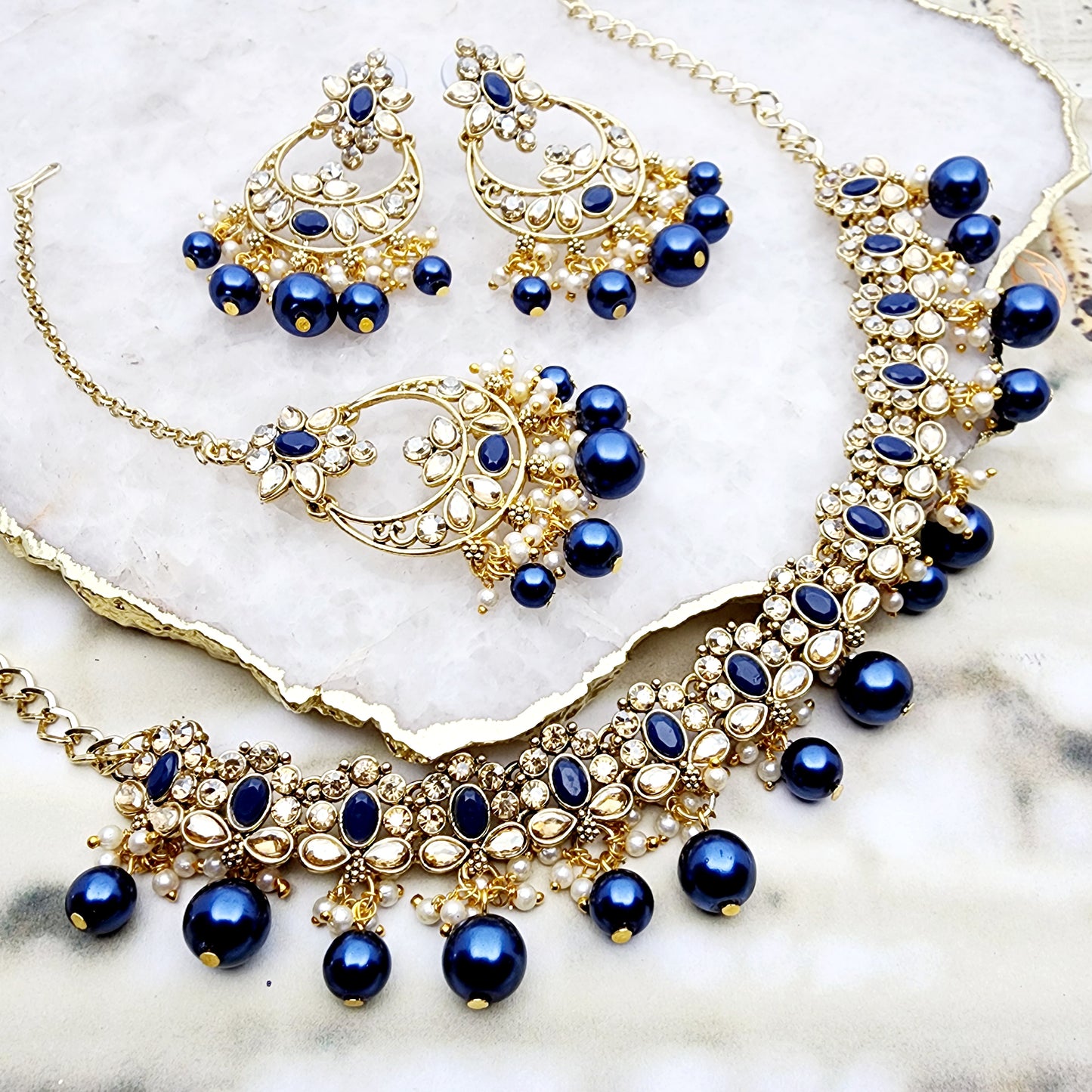 Parul Necklace Set