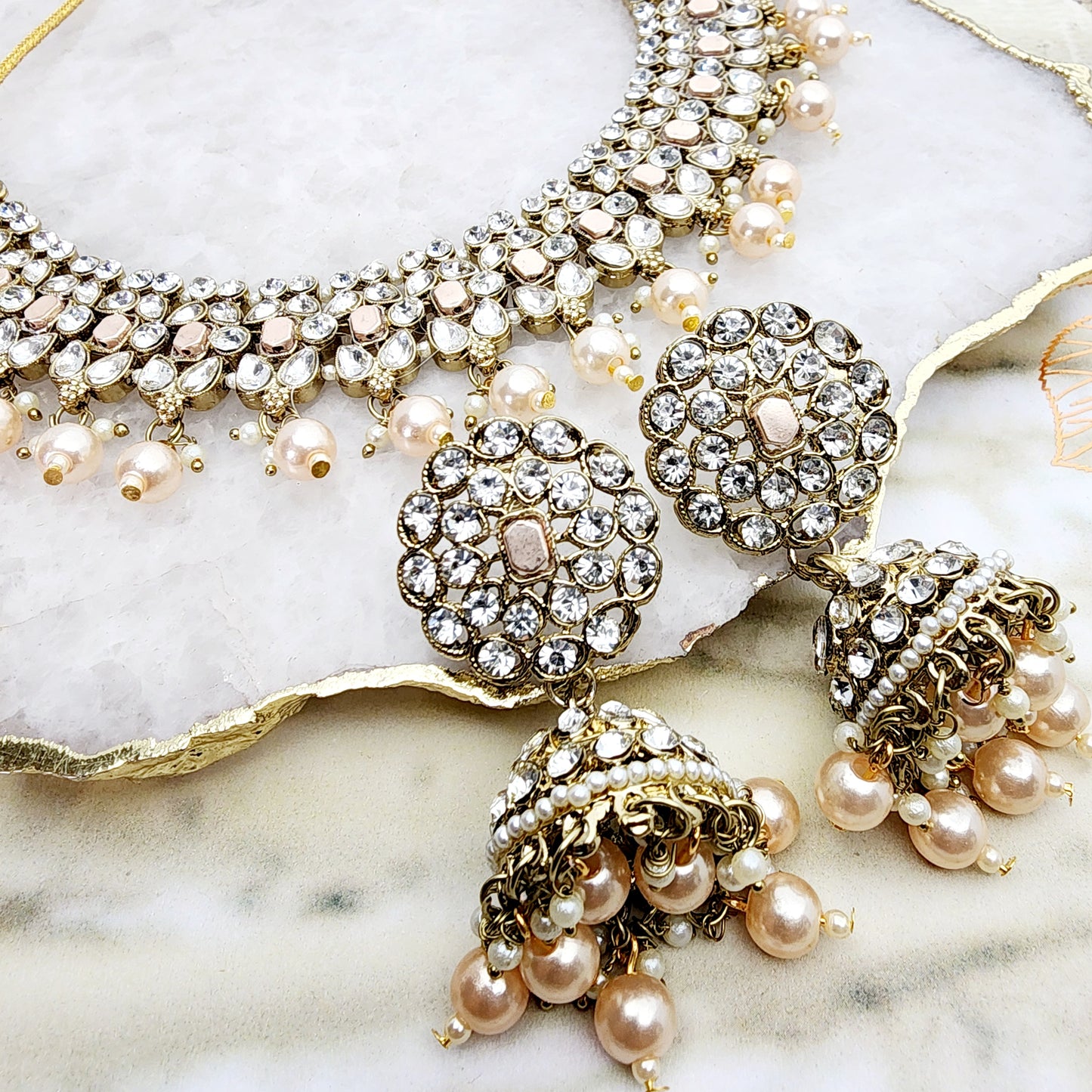 Aneesa Necklace Set