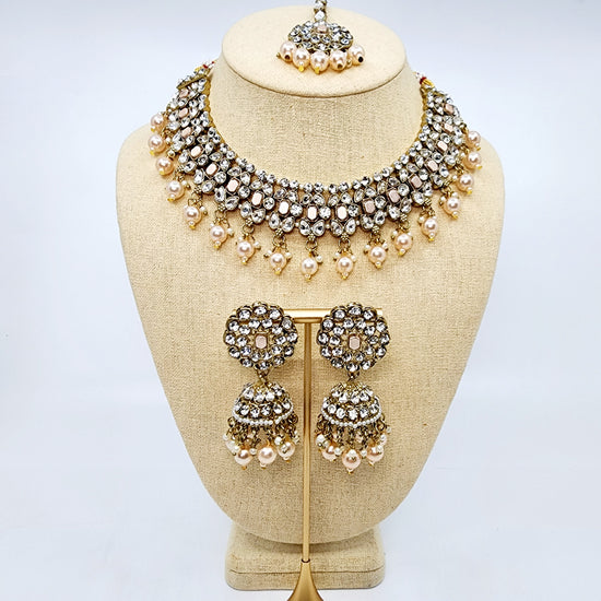 Aneesa Necklace Set