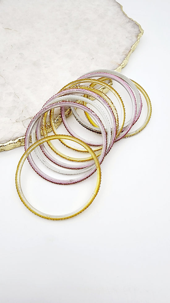 Prianka Glass Bangle Set