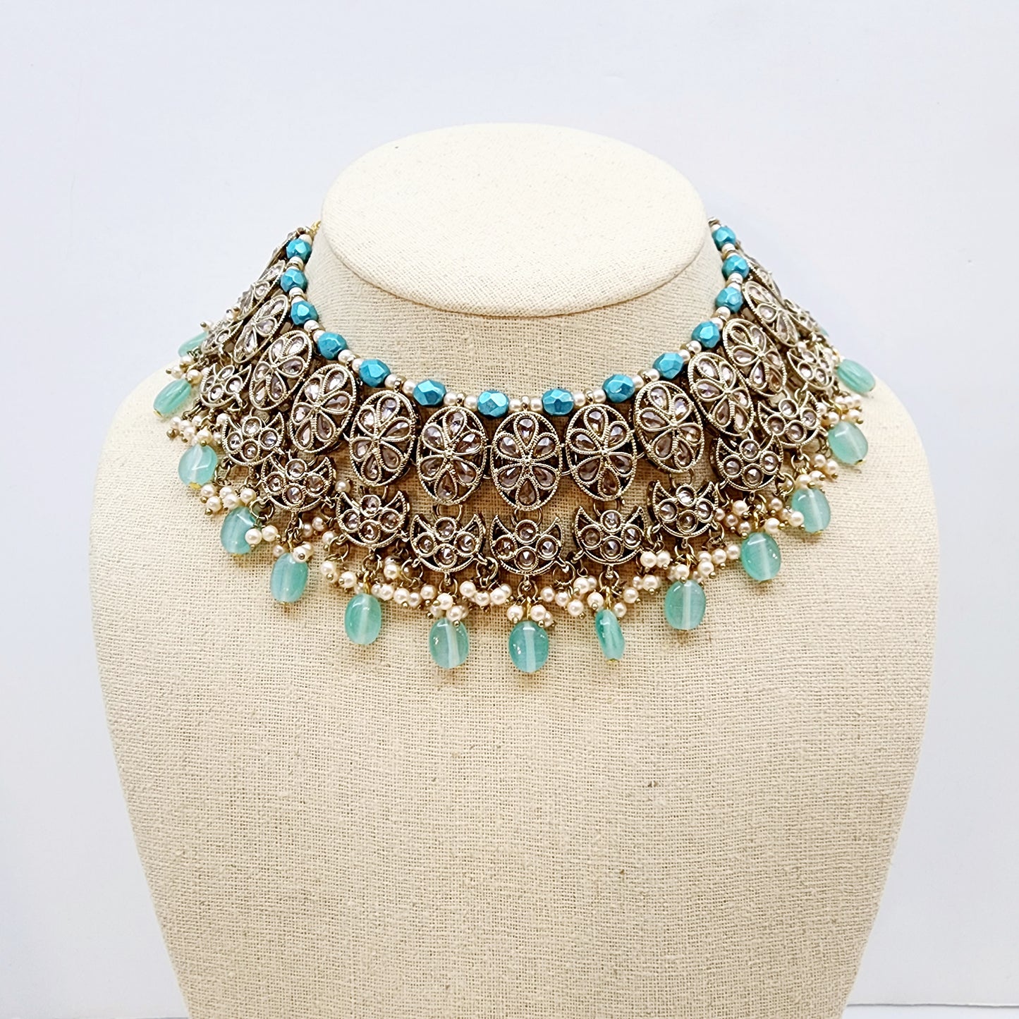 Parvinder Necklace Set