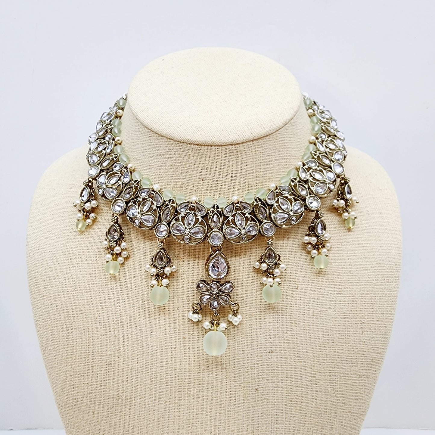 Kalvinder Necklace Set