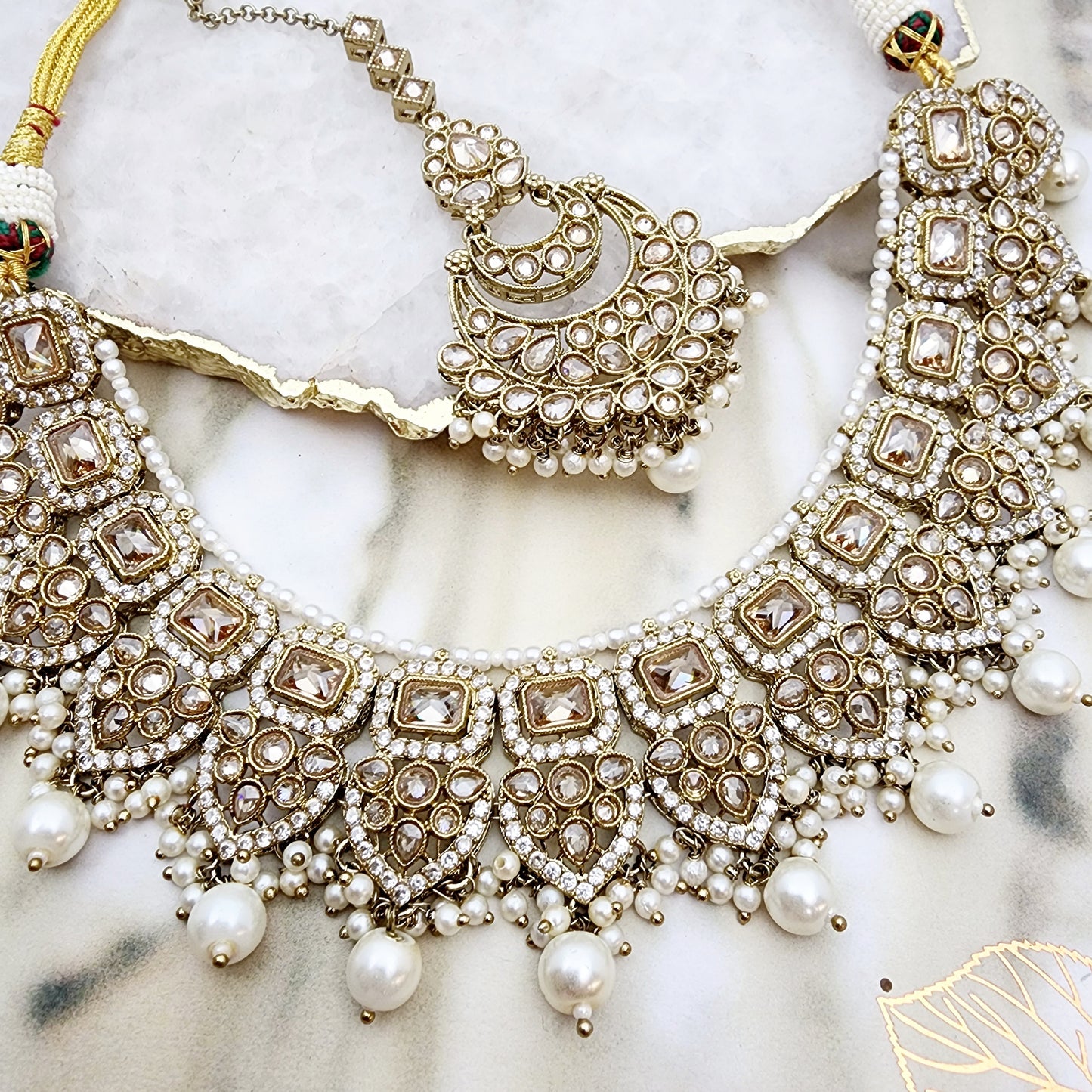 Samia Necklace Set