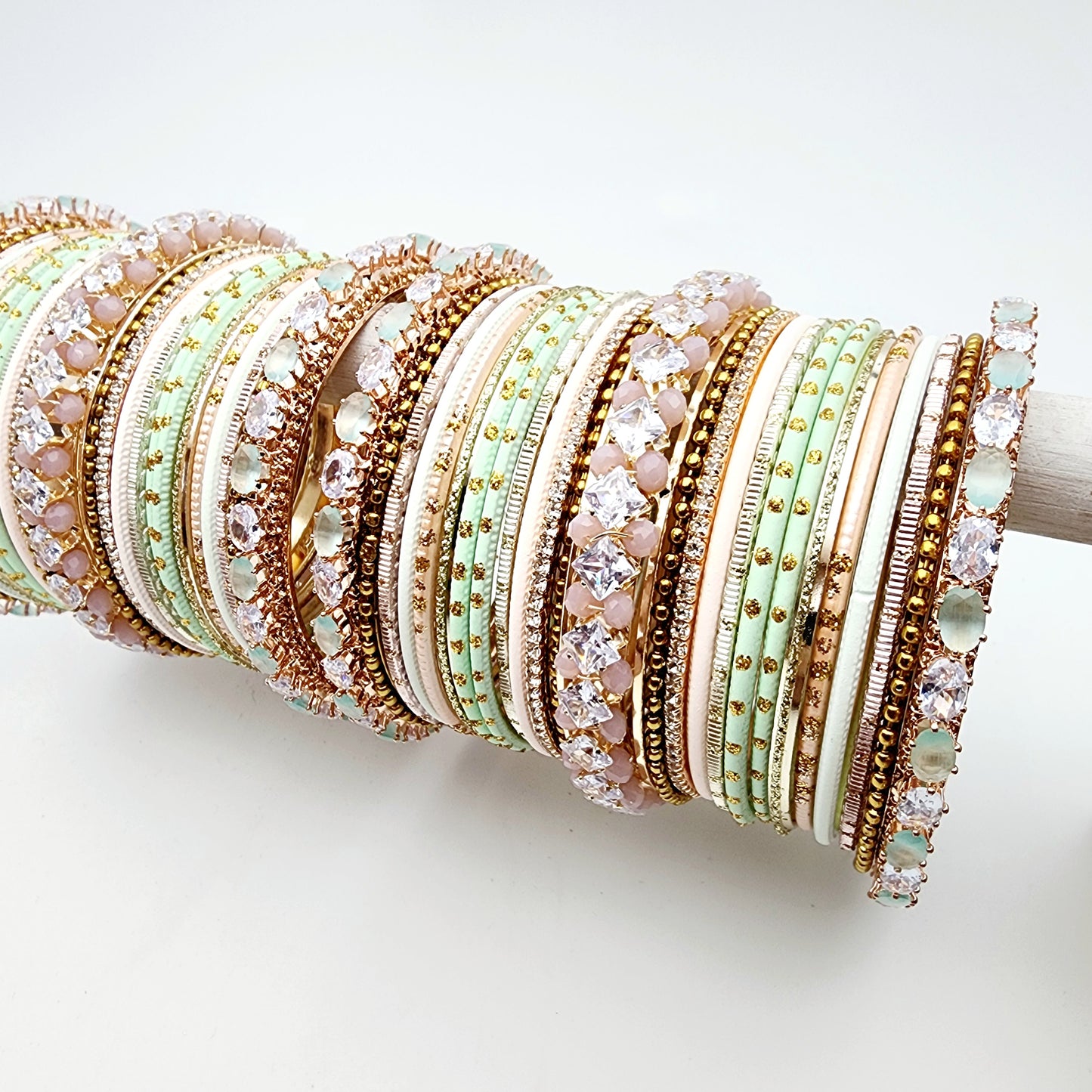 Minted Glow Banglez Chest