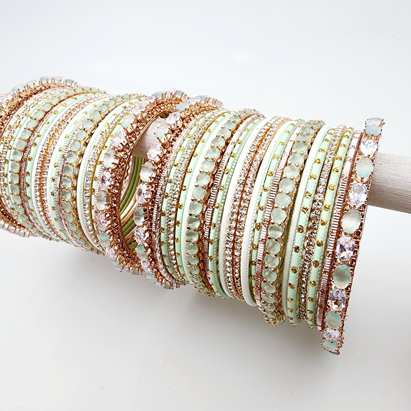 Minted Glow Banglez Chest