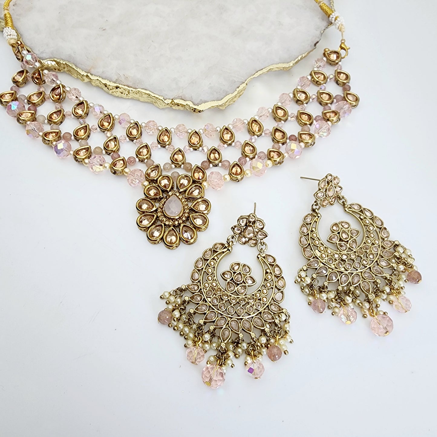 Ellie Necklace Set