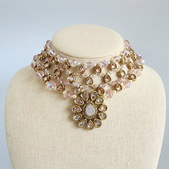 Ellie Necklace Set