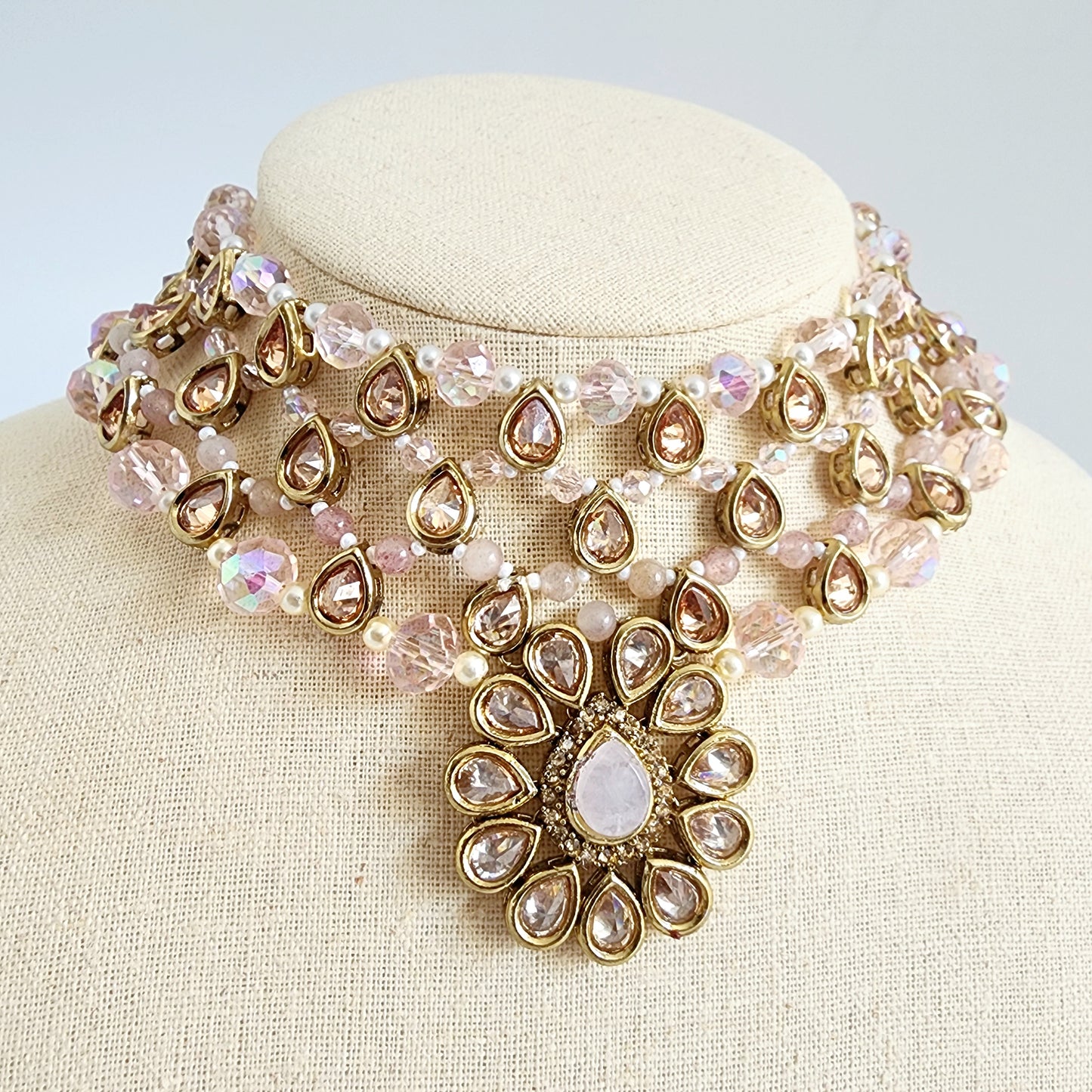 Ellie Necklace Set