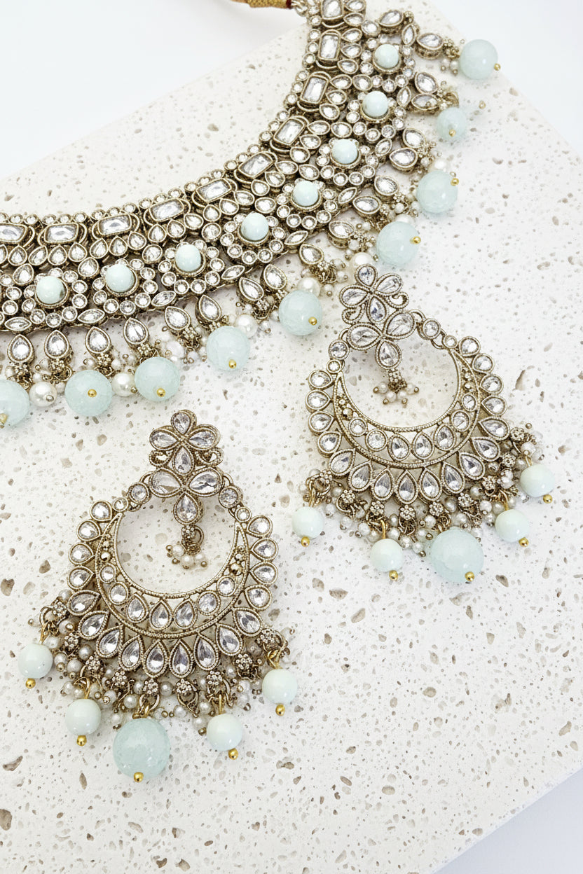 Amia Necklace Set