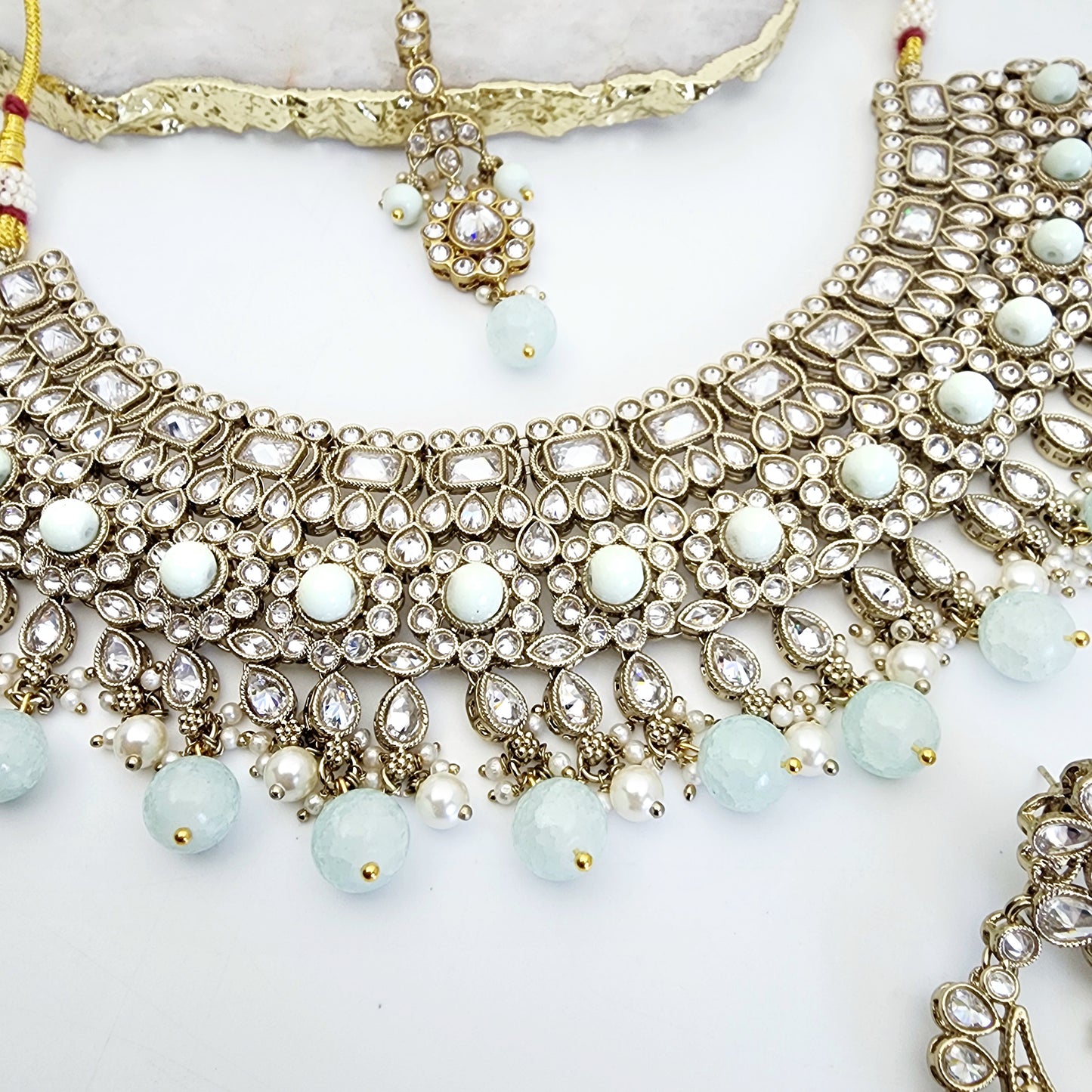 Amia Necklace Set