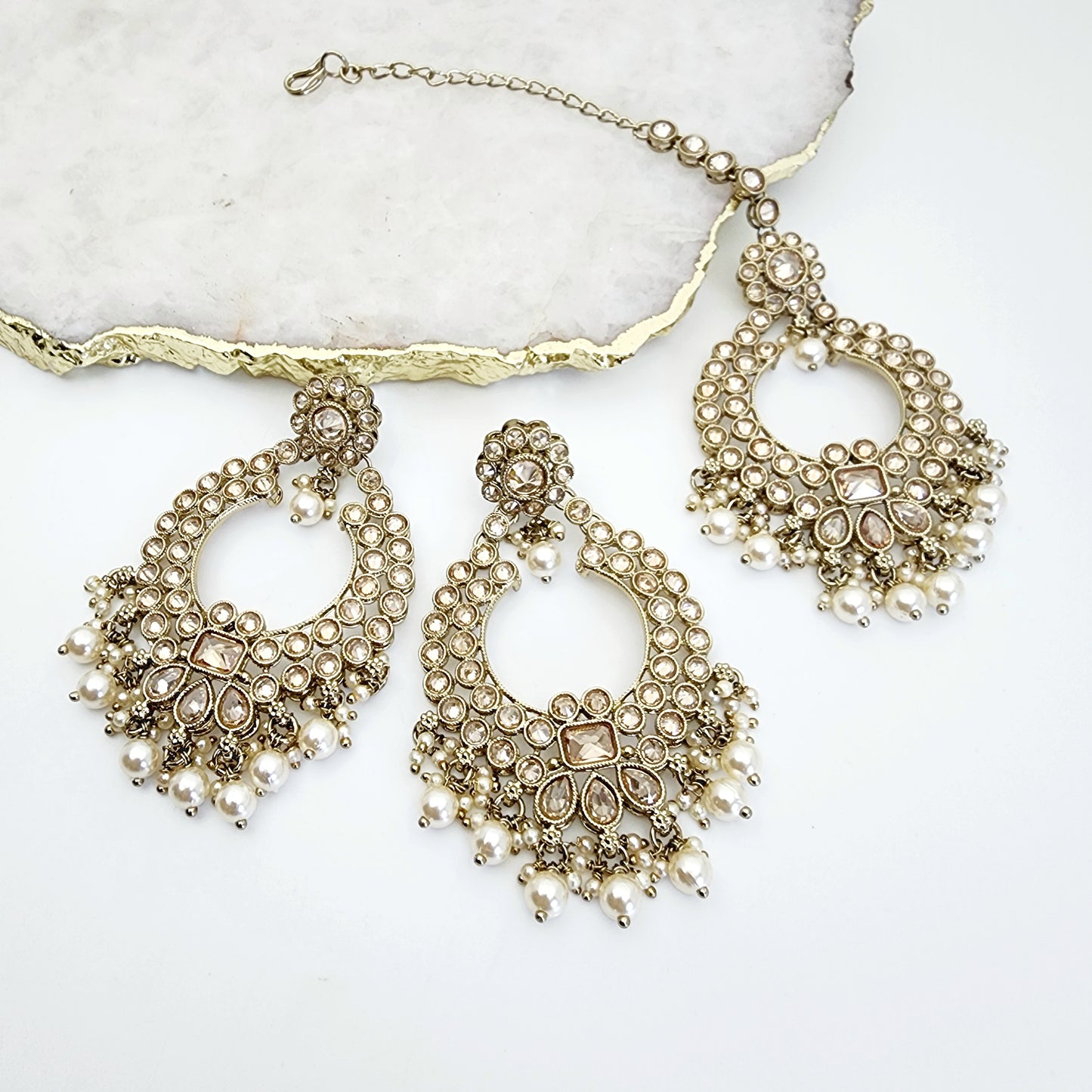 Jinder Necklace Set
