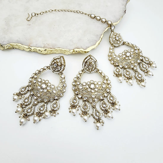 Puneet Necklace Set