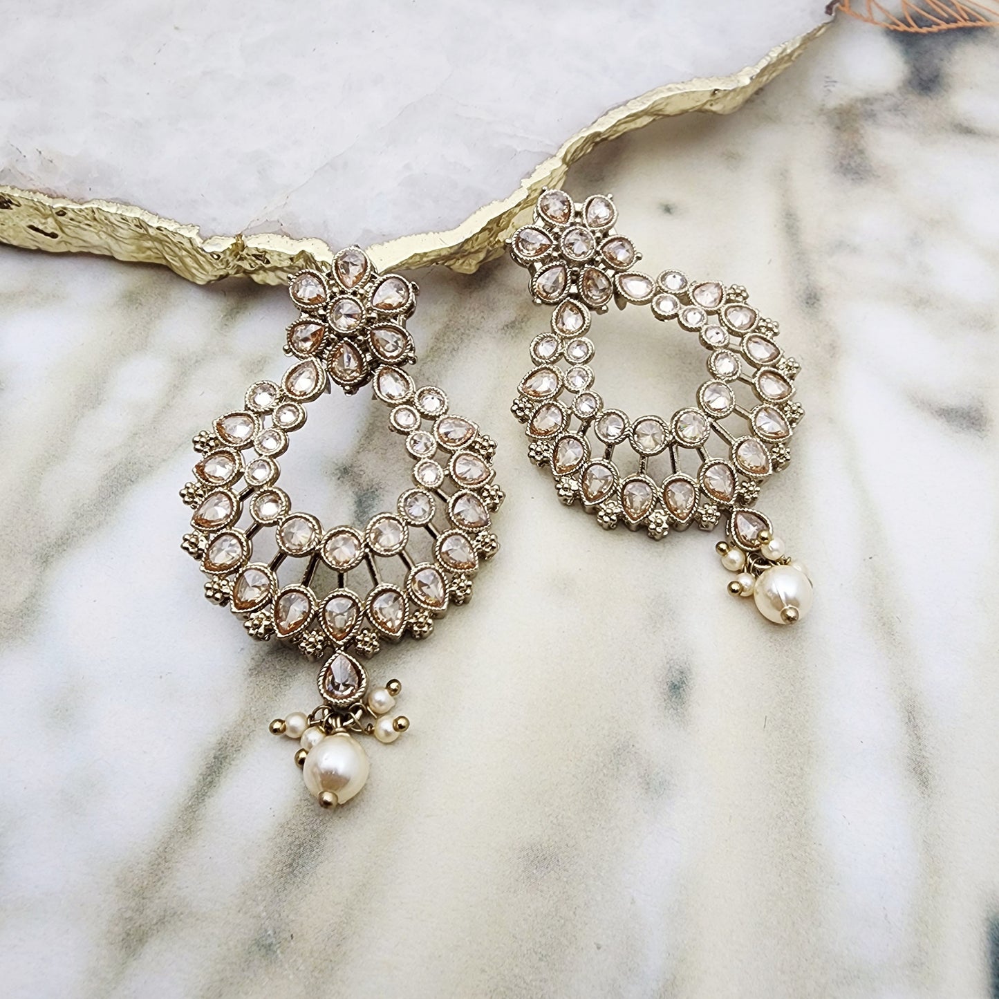 Neelu Earrings