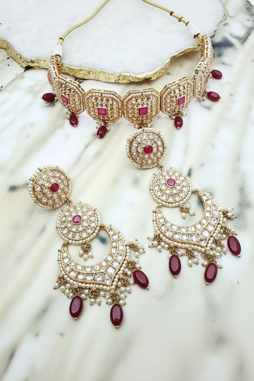 Joti Necklace Set