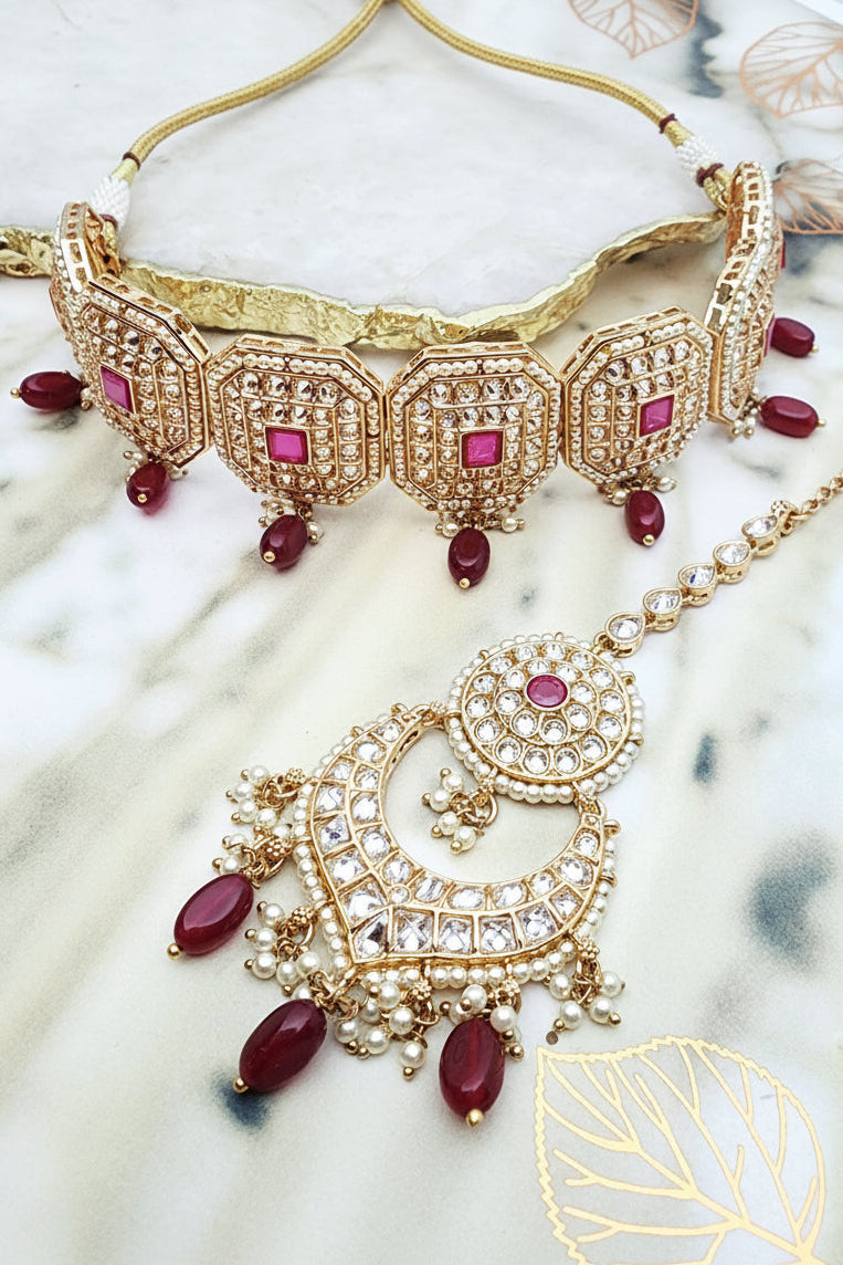 Joti Necklace Set
