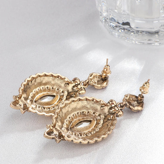 Load image into Gallery viewer, Analissa Earrings Indian Earrings , South Asian Earrings , Pakistani Earrings , Desi Earrings , Punjabi Earrings , Tamil Earrings , Indian Jewelry
