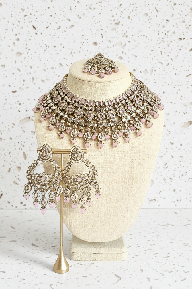 Rayan Necklace Set