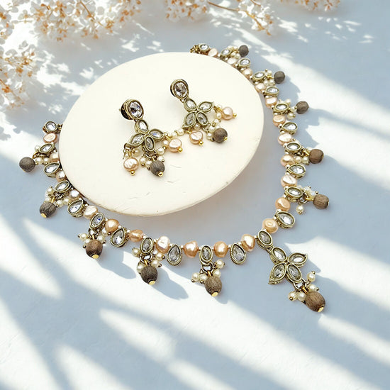 Navneet Necklace Set