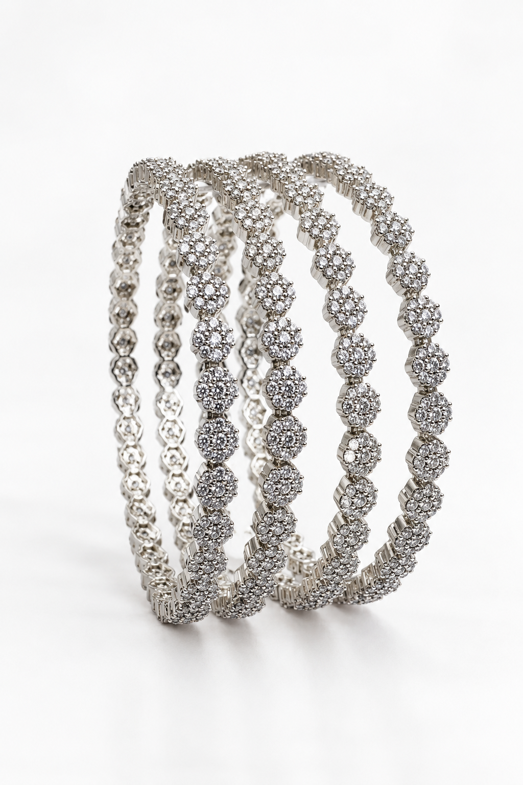 Pia - Bracelets