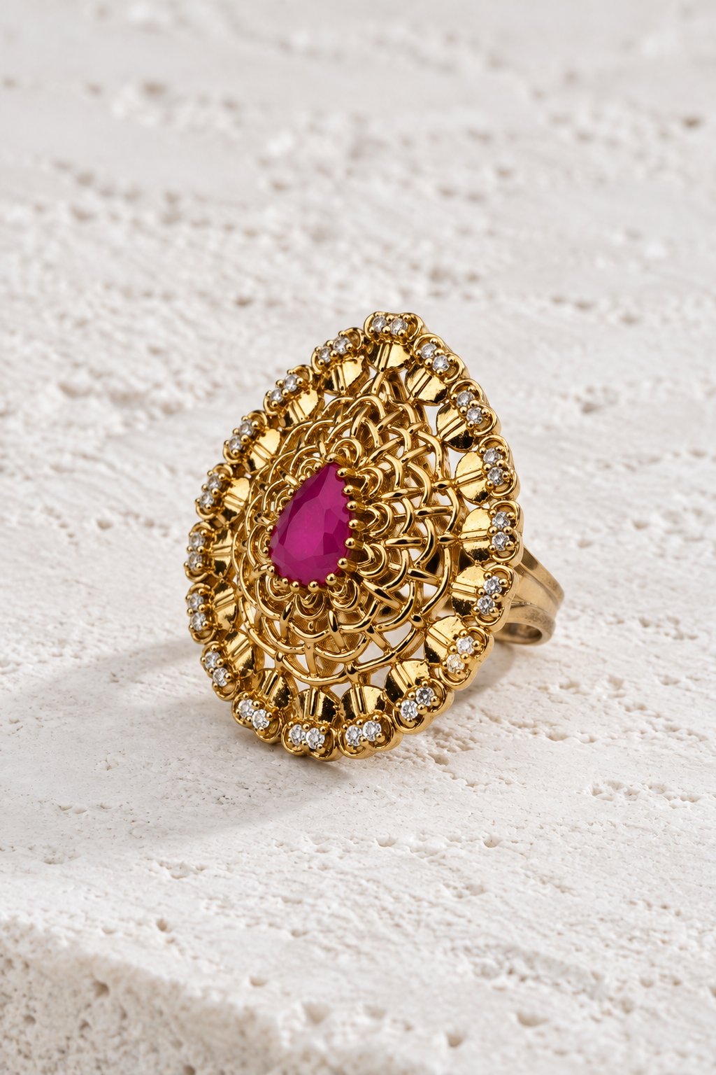 Savreet - Ring