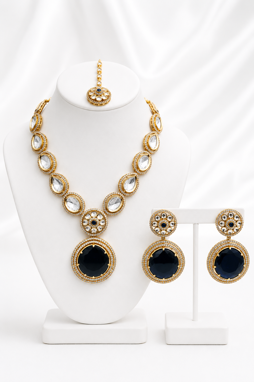 Hallie Necklace Set