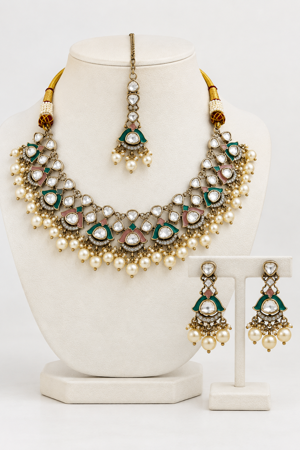 Cora - Necklace Set