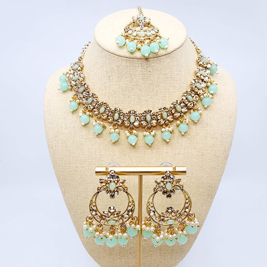 Lata Necklace Set