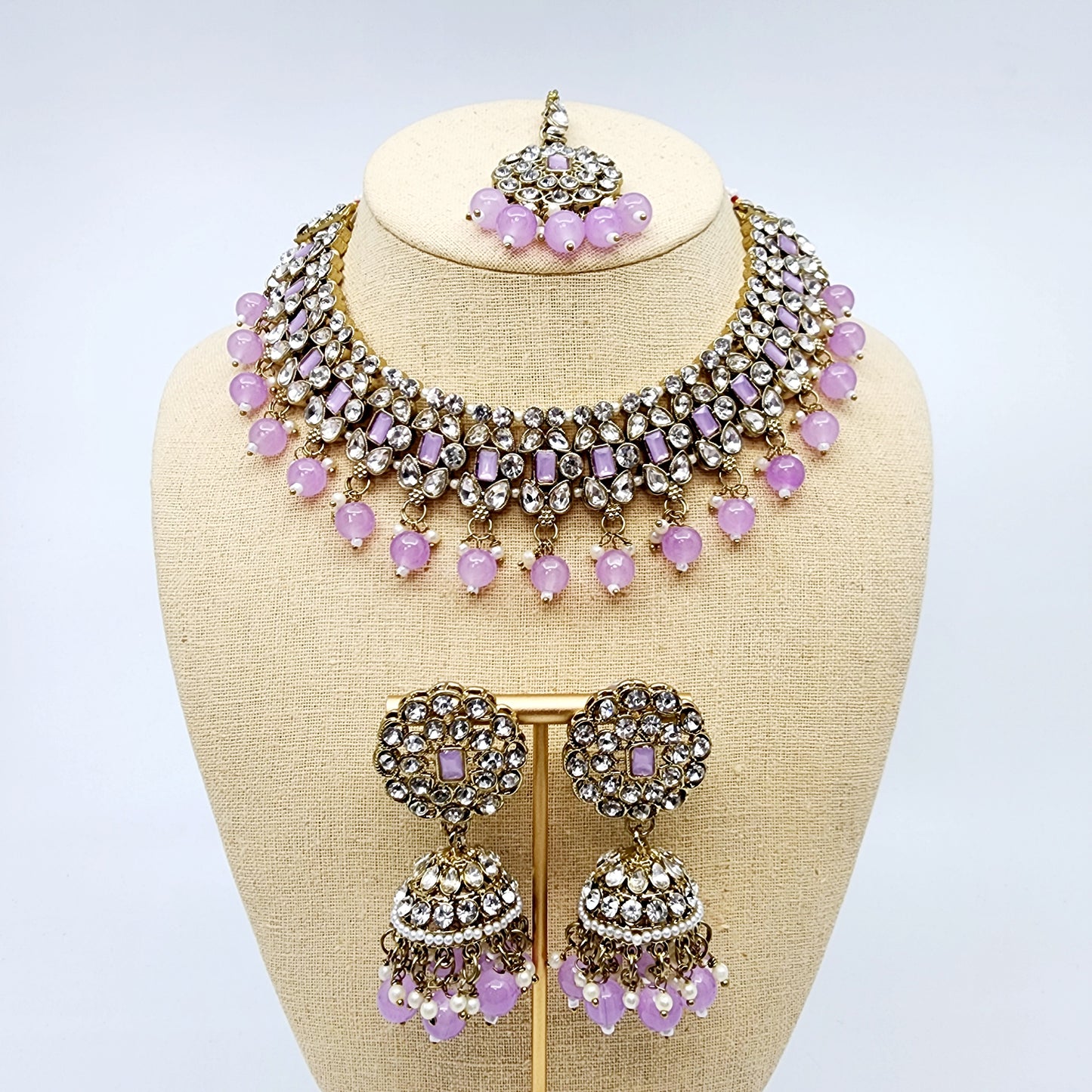 Darvina Necklace Set