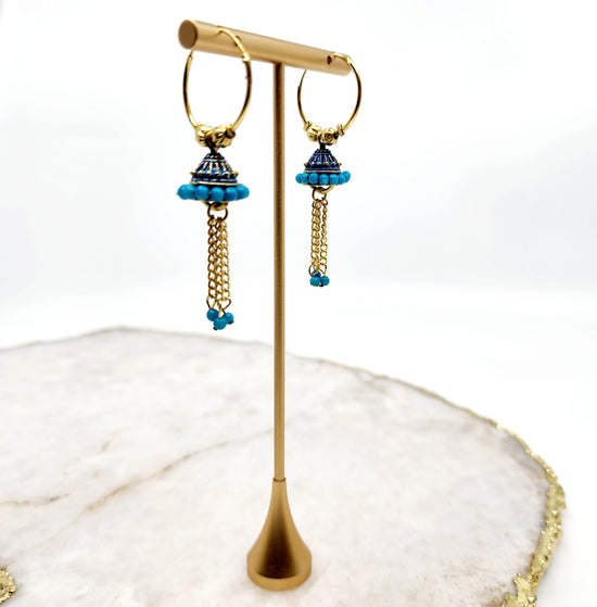 Load image into Gallery viewer, Lysia Earrings Indian Earrings , South Asian Earrings , Pakistani Earrings , Desi Earrings , Punjabi Earrings , Tamil Earrings , Indian Jewelry
