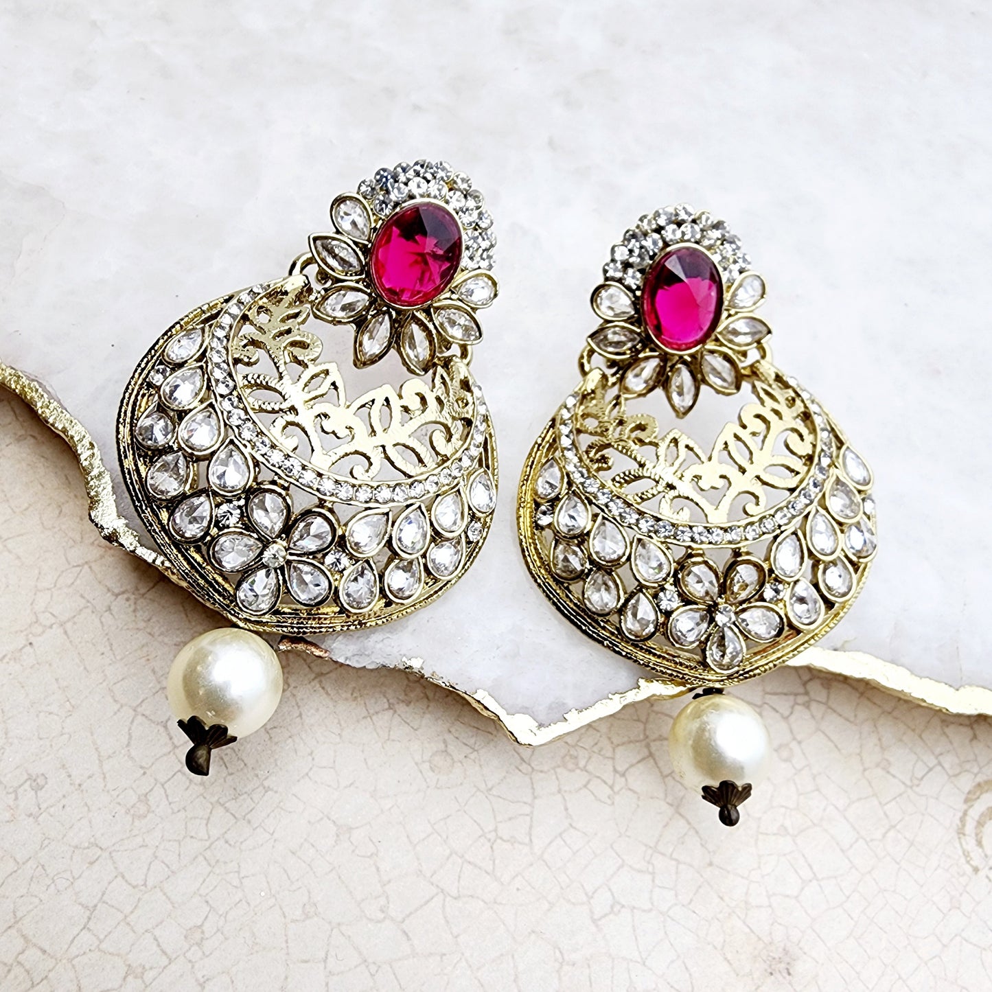 Load image into Gallery viewer, Charu Earrings Indian Earrings , South Asian Earrings , Pakistani Earrings , Desi Earrings , Punjabi Earrings , Tamil Earrings , Indian Jewelry
