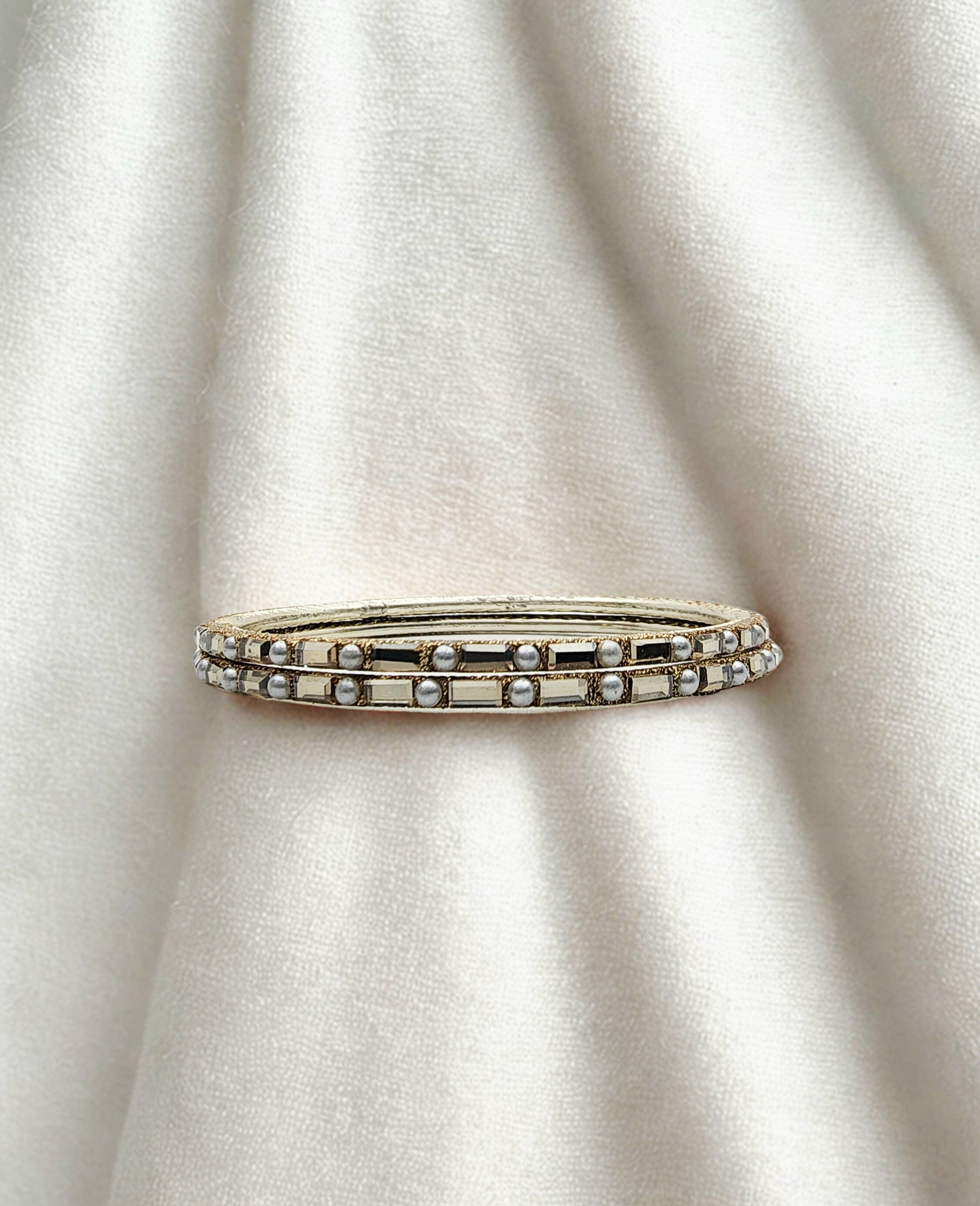 Sumi - Bangles