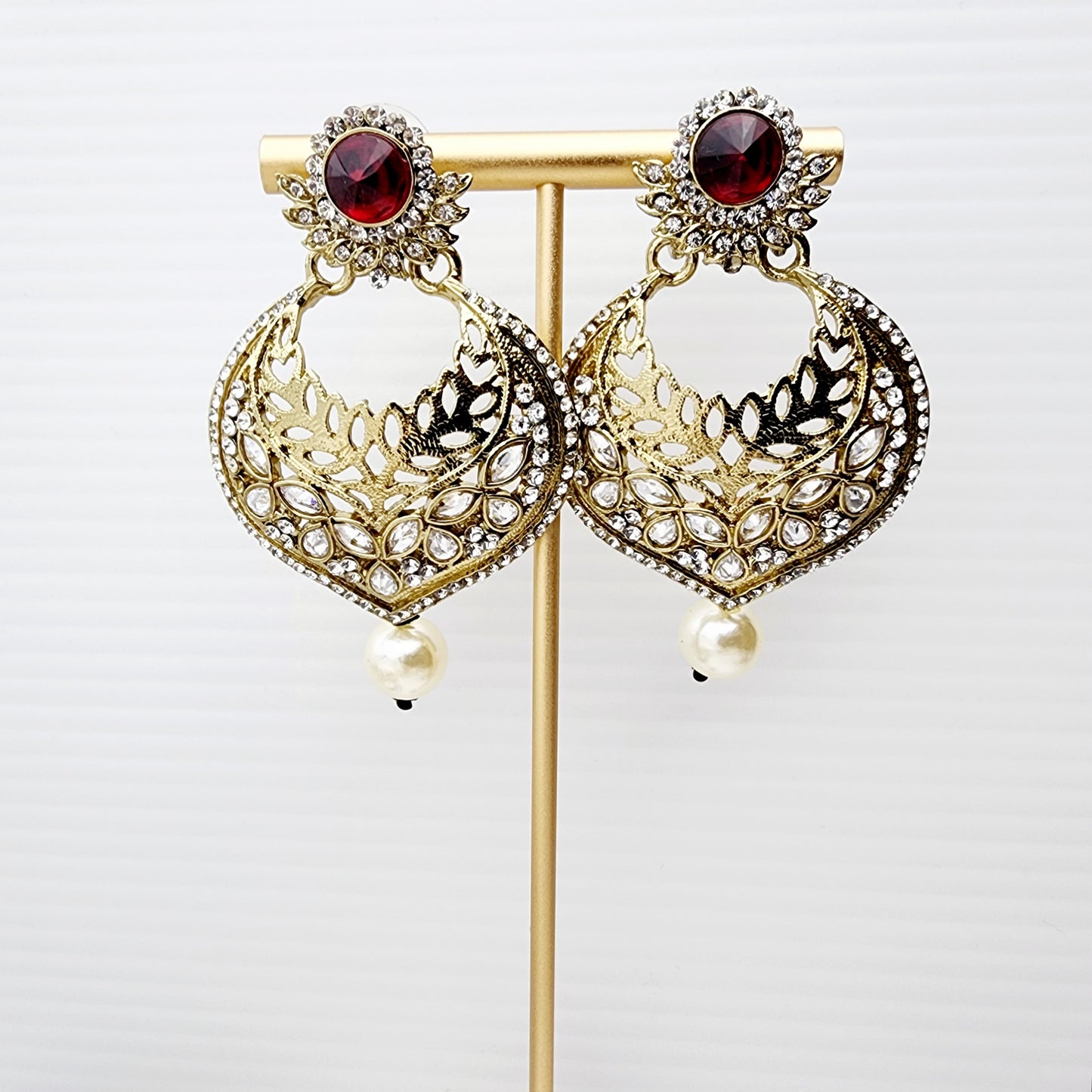 Load image into Gallery viewer, Vasna Earrings Indian Earrings , South Asian Earrings , Pakistani Earrings , Desi Earrings , Punjabi Earrings , Tamil Earrings , Indian Jewelry
