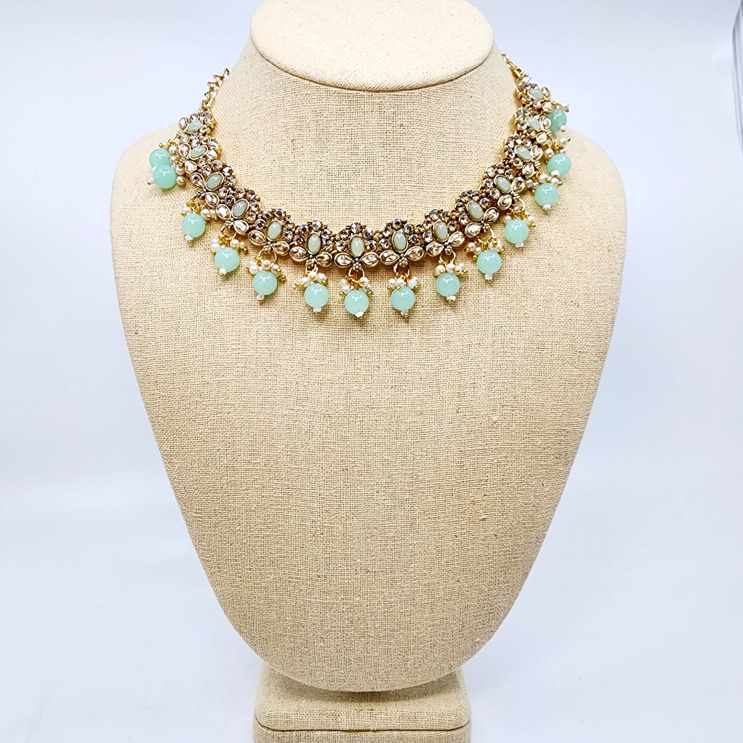 Lata Necklace Set