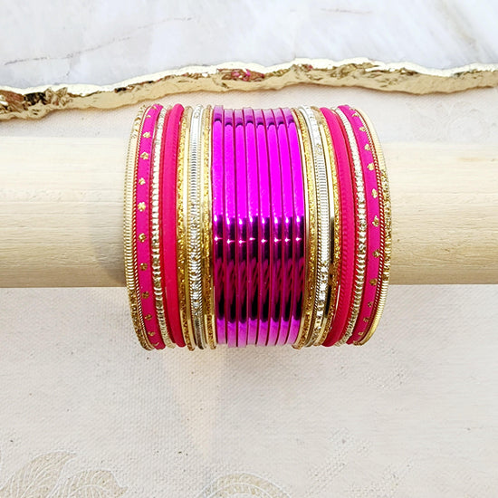 Load image into Gallery viewer, June Bangle Set Indian Bangles , South Asian Bangles , Pakistani Bangles , Desi Bangles , Punjabi Bangles , Tamil Bangles , Indian Jewelry

