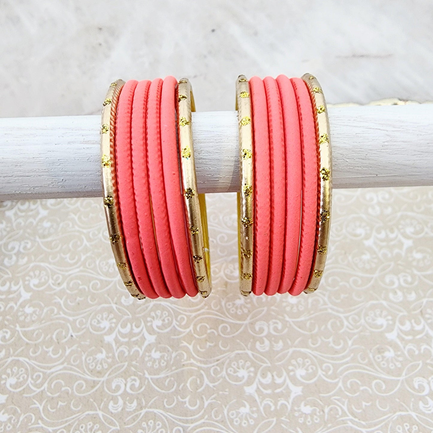 Load image into Gallery viewer, Caeli Kids Bangle Set Indian Bangles , South Asian Bangles , Pakistani Bangles , Desi Bangles , Punjabi Bangles , Tamil Bangles , Indian Jewelry
