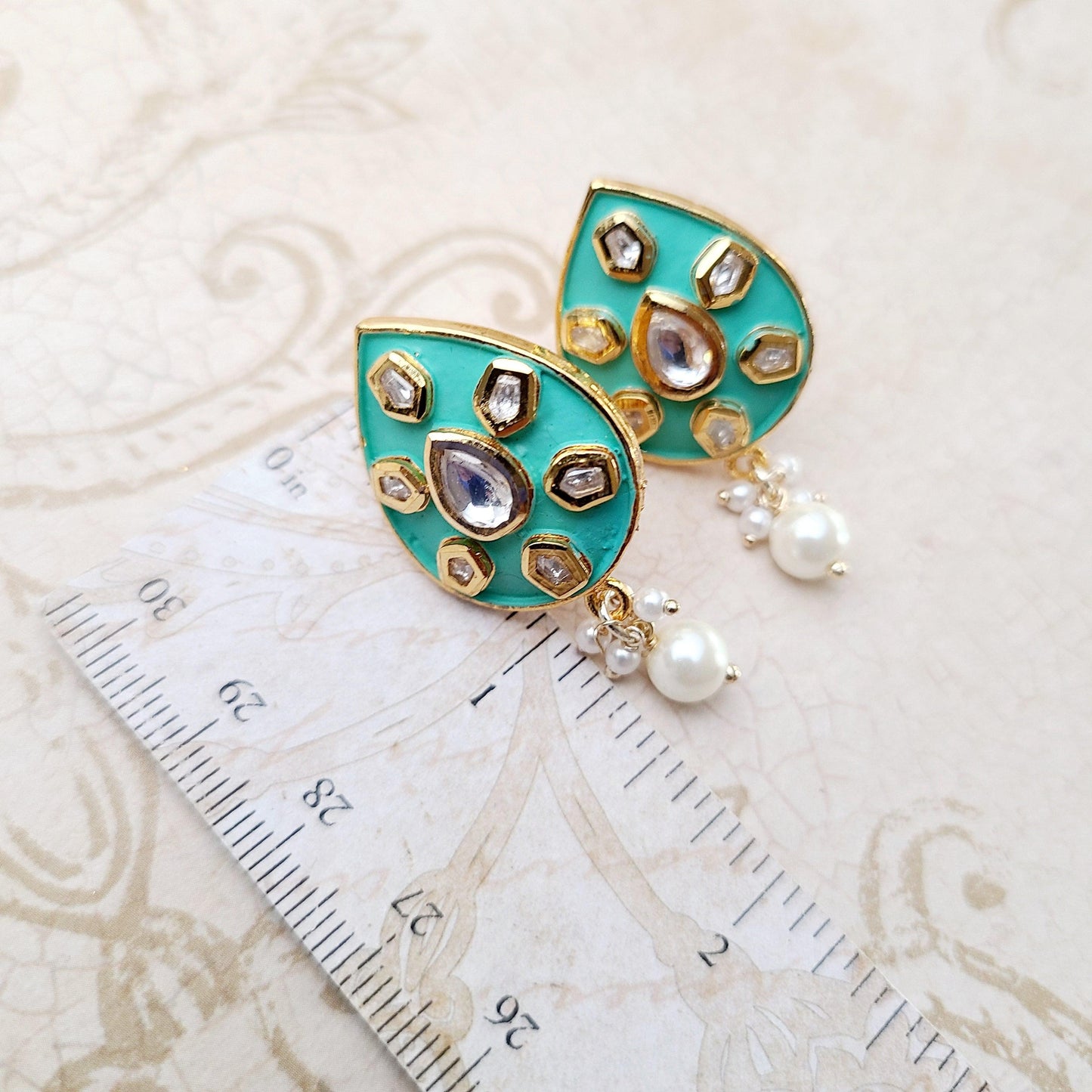 Load image into Gallery viewer, Sarina Earrings Indian Earrings , South Asian Earrings , Pakistani Earrings , Desi Earrings , Punjabi Earrings , Tamil Earrings , Indian Jewelry
