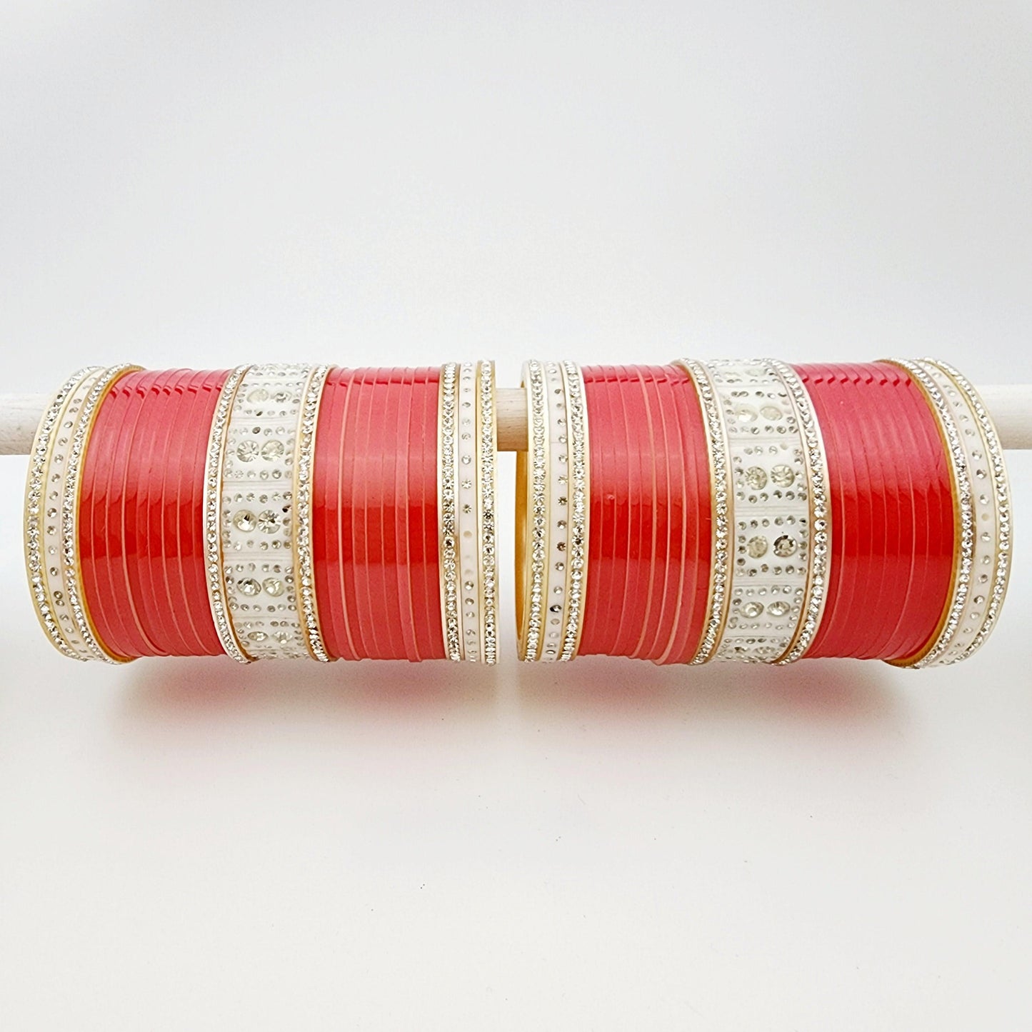 Load image into Gallery viewer, Alana Bridal Bangle Set Indian Bangles , South Asian Bangles , Pakistani Bangles , Desi Bangles , Punjabi Bangles , Tamil Bangles , Indian Jewelry
